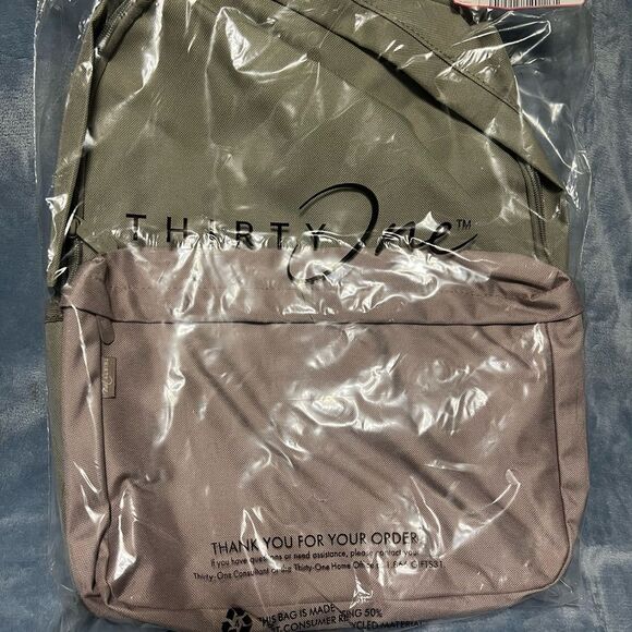 Thirty-One Men's Gray and Tan Bag - Picture 1 of 4